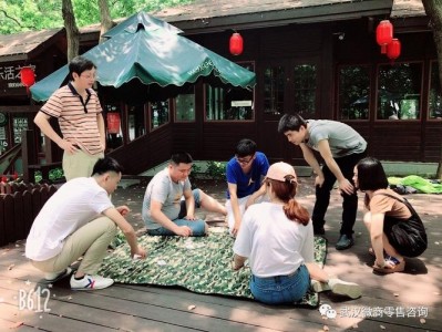 武汉拼搏身心疲惫？张明寻港湾经历或能给你实在参考