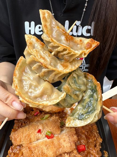 武汉吃喝哪里好_武汉吃喝闪_武汉吃吃喝喝